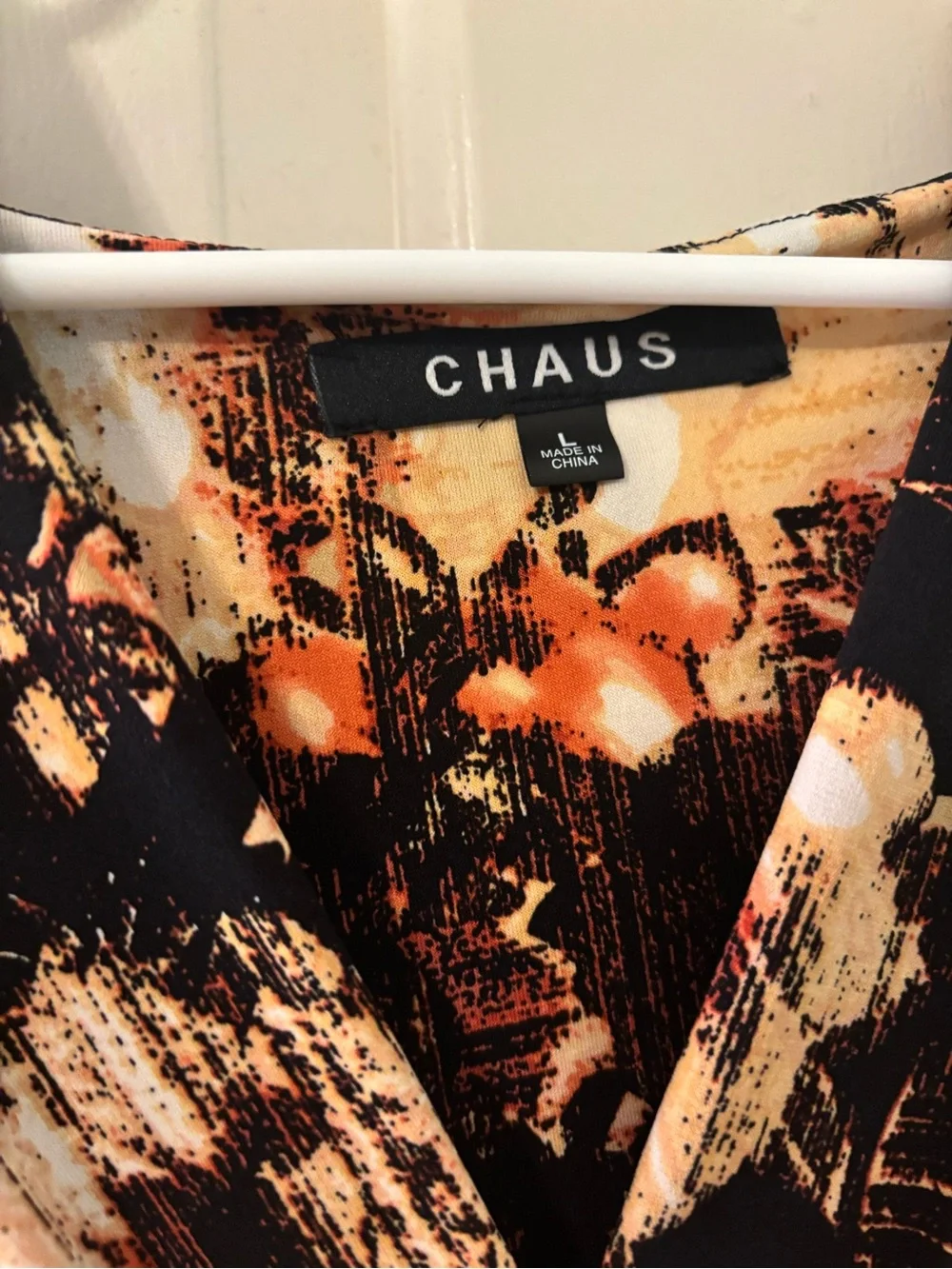 Chaus elegant twist